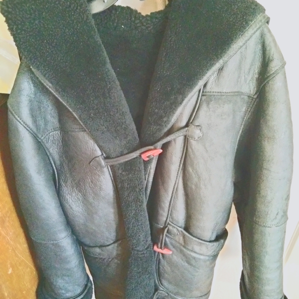 100% shearling black leather Eduardo Bassoni coat (Medium)